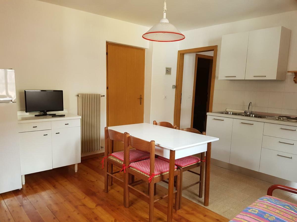 Casa Vacanze La Maddalena Sant'Orsola Екстер'єр фото